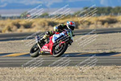 media/Dec-07-2024-CVMA (Sat) [[21c5f1ef85]]/Race 11-Amateur Supersport Open/